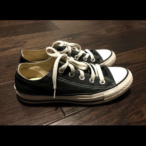 Black Low Top Converse - Picture 3 of 5